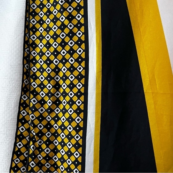 Vintage Sally Gee 100% Silk Made in Japan Scarf in Yellow Black and White - Picture 5 of 9